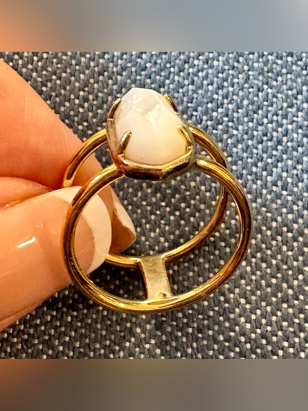 Size 8 Ring - 18K Ivory Mother of Pearl - Kendra Scott